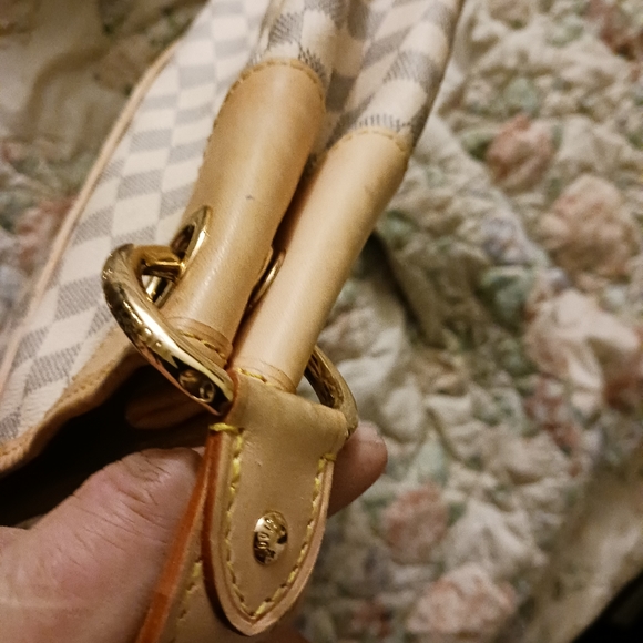 LOUIS VUITTON BAG - Picture 8 of 8